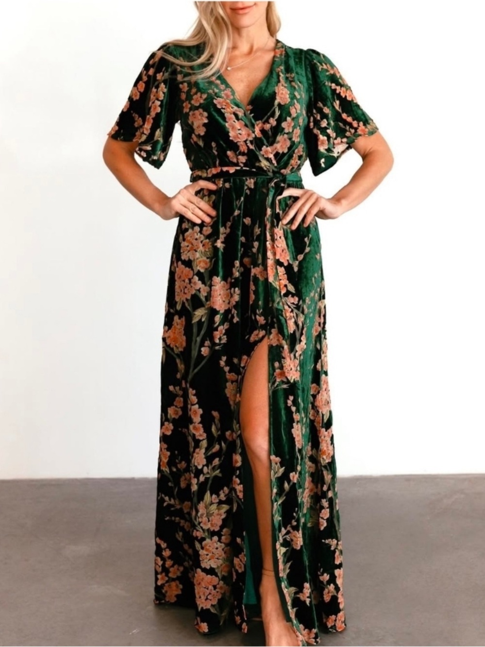 Baltic Born Uma Green Floral Velvet Maxi Dress Size Medium NWT